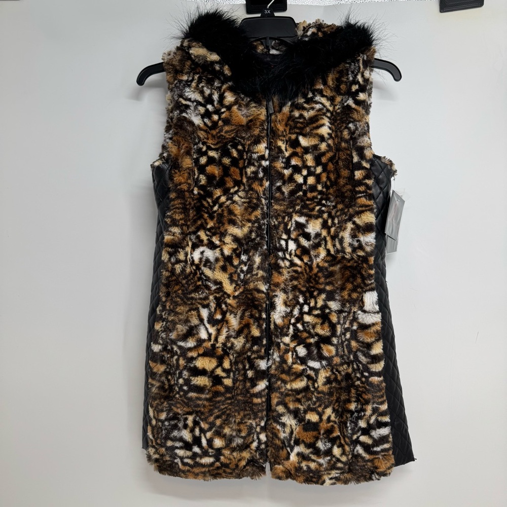 NWD ADRIENNE LANDAU FAUX FUR HOODED VEST WOMEN SZ M W COMFORT SIDE PANELS ACROS